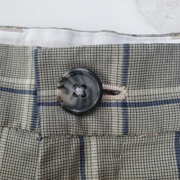 Greg Norman Tasso Elba Plaid Performance Golf Shorts Men's 32 - Picture 5 of 11